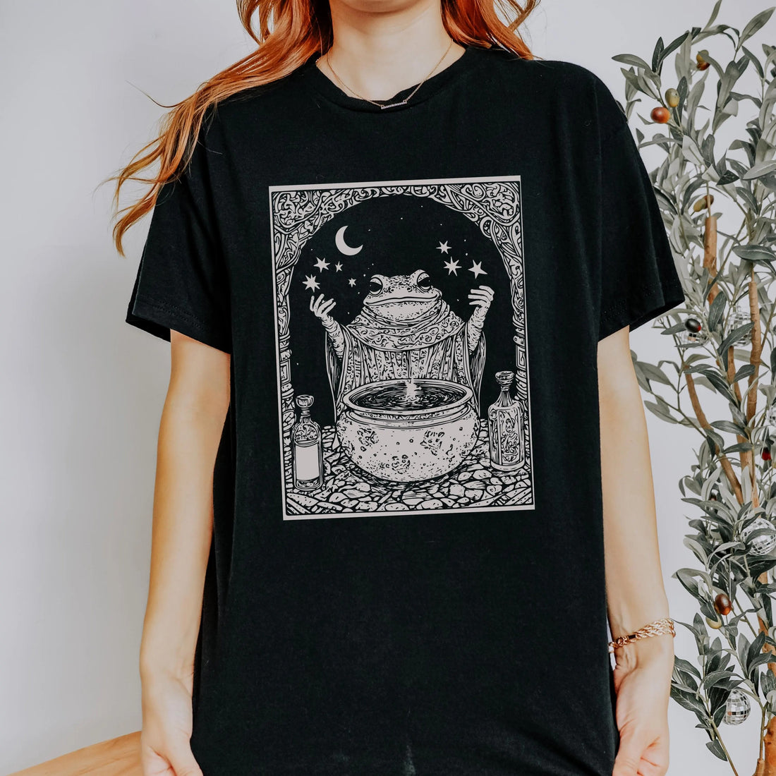 Medieval Frog Wizard Tapestry T-Shirt